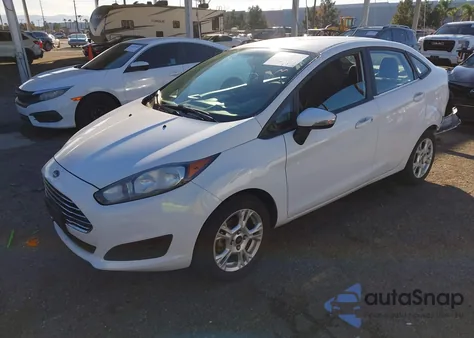 2015 Ford Fiesta Se z USA, uszkodzony, nr VIN 3FADP4BJ4FM190634